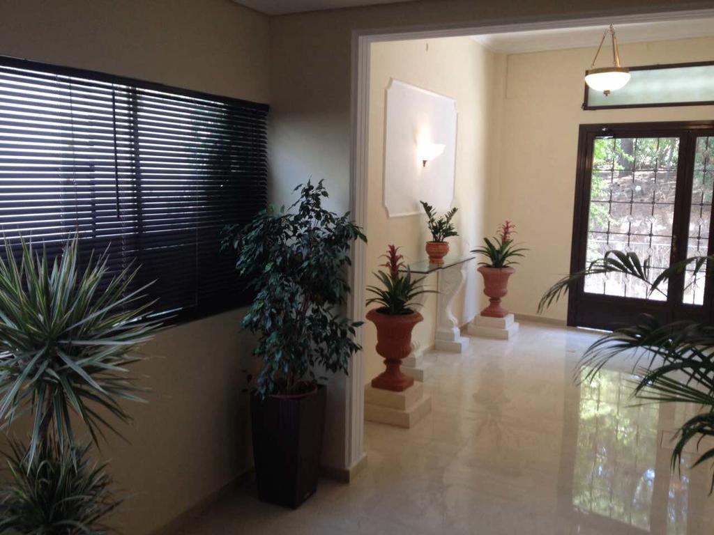 Spacious Apartment Near Acropolis With Roof Garden เอเธนส์ ภายนอก รูปภาพ